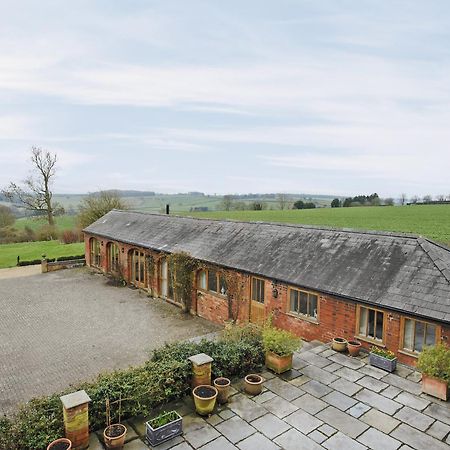 Вилла The Stables At Weedon Hill Farm Church Stowe Экстерьер фото