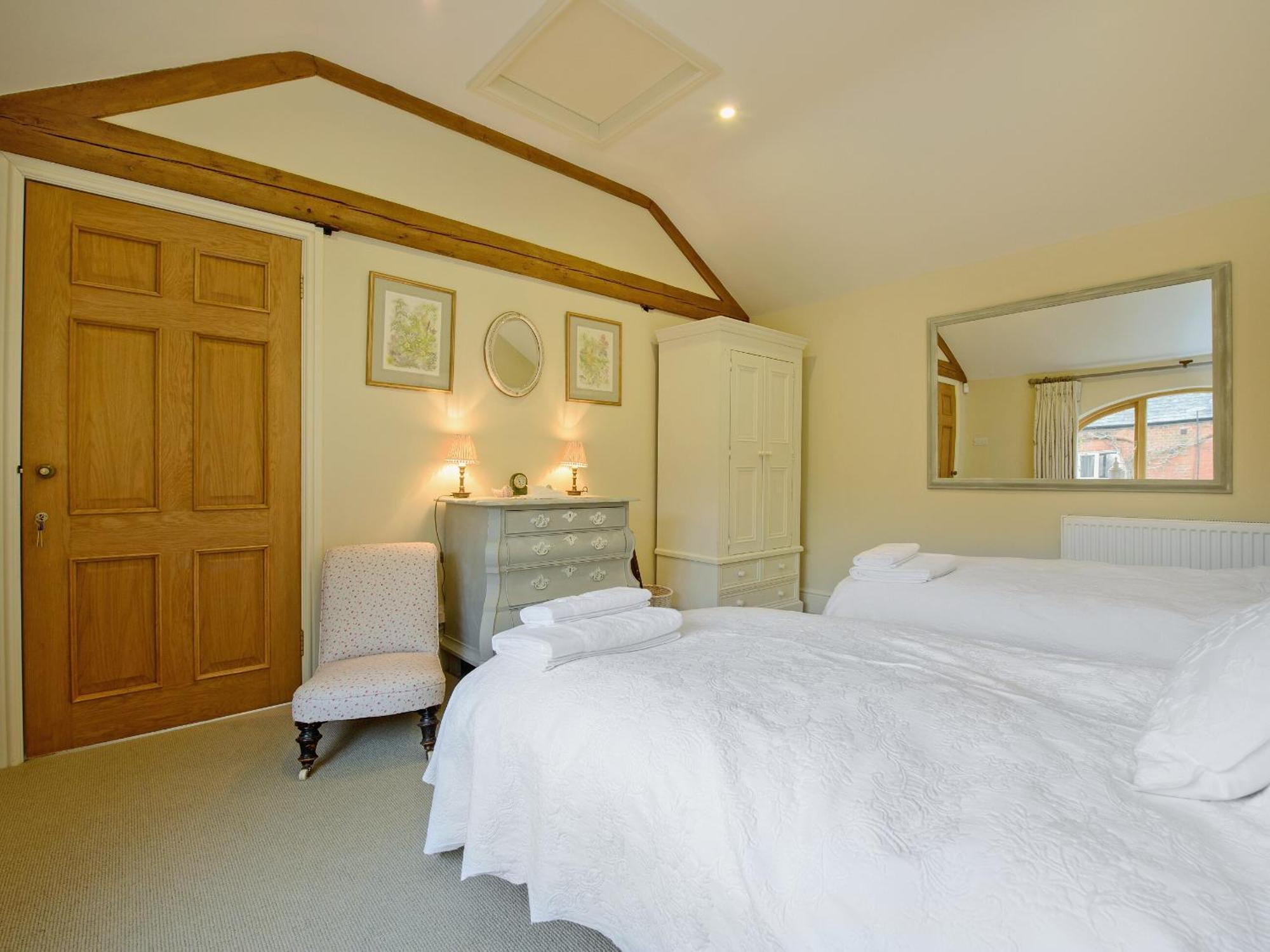 Вилла The Stables At Weedon Hill Farm Church Stowe Экстерьер фото
