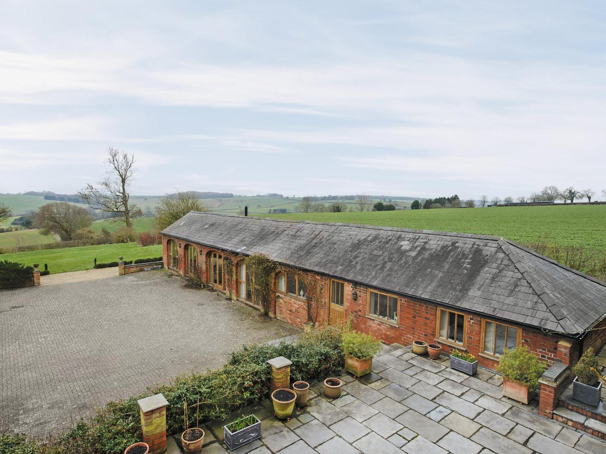 Вилла The Stables At Weedon Hill Farm Church Stowe Экстерьер фото